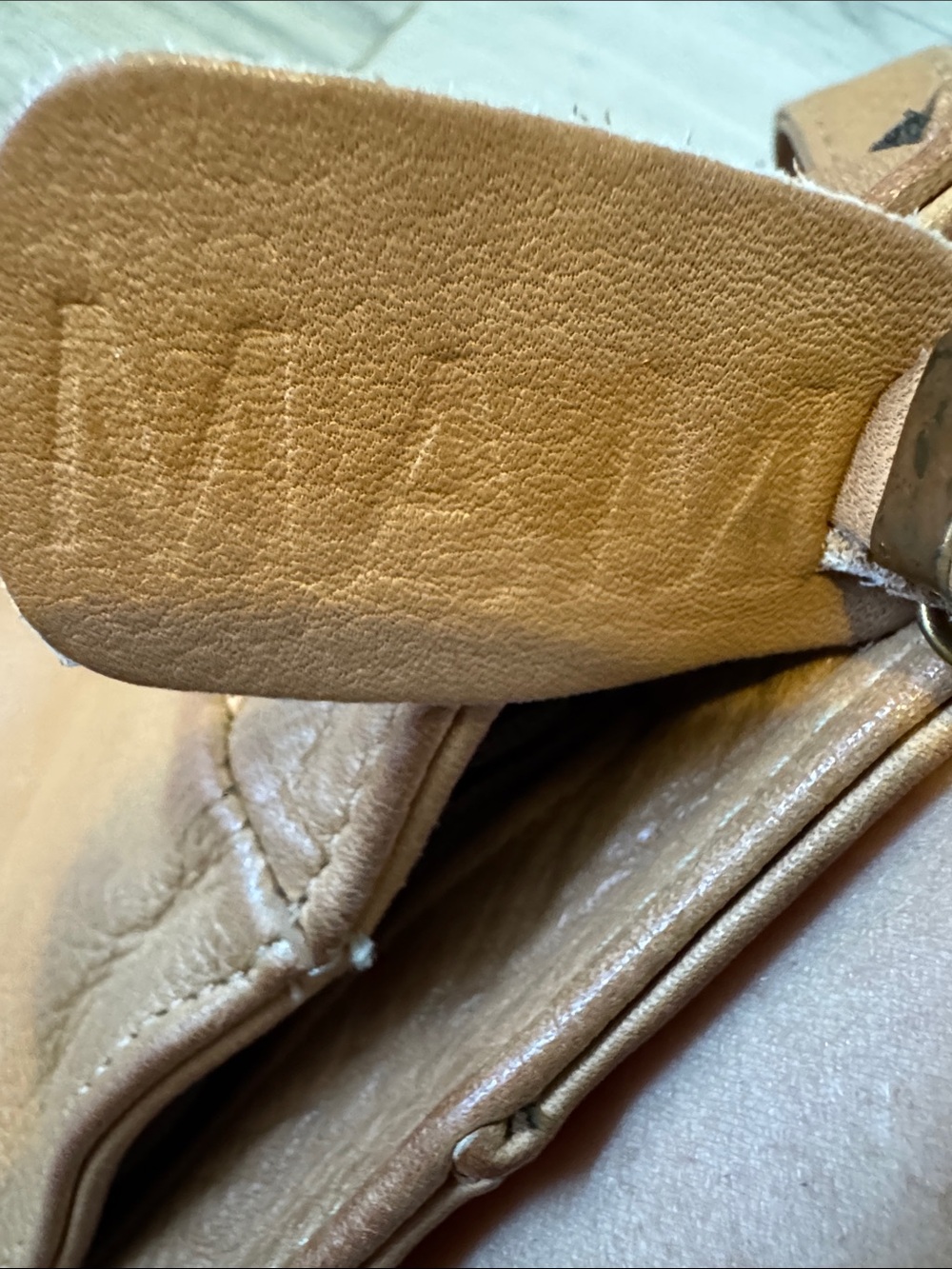 Mam Women’s Shoulder Bag in Tan Leather